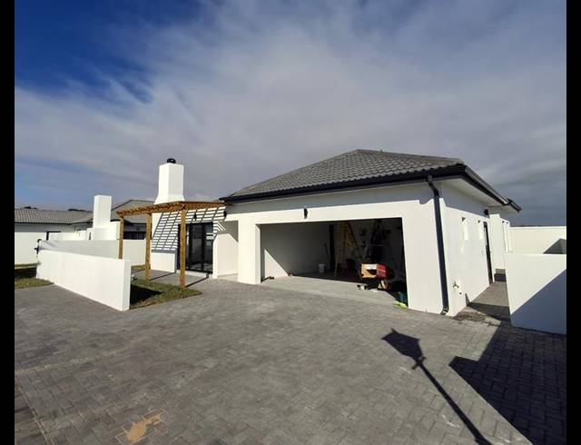 3 BEDROOM HOUSE FOR SALE IN SHELLEY POINT